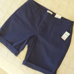 NWT ✨ Roll Tab Canvas Short in Navy